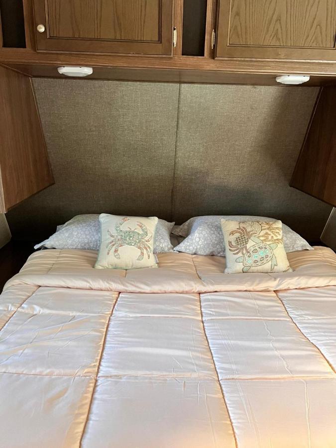 Rv Camper Paradise On The Wheels In Clearwater Beaches Largo Exterior photo