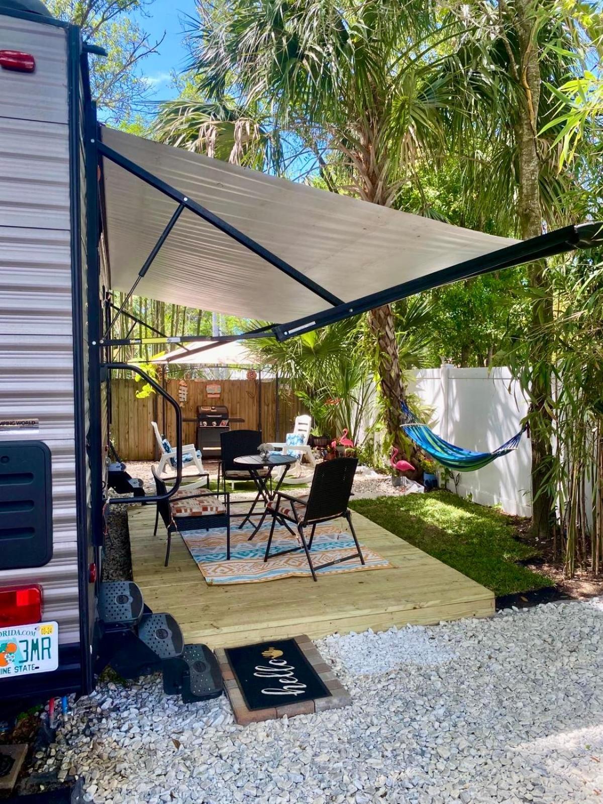 Rv Camper Paradise On The Wheels In Clearwater Beaches Largo Exterior photo