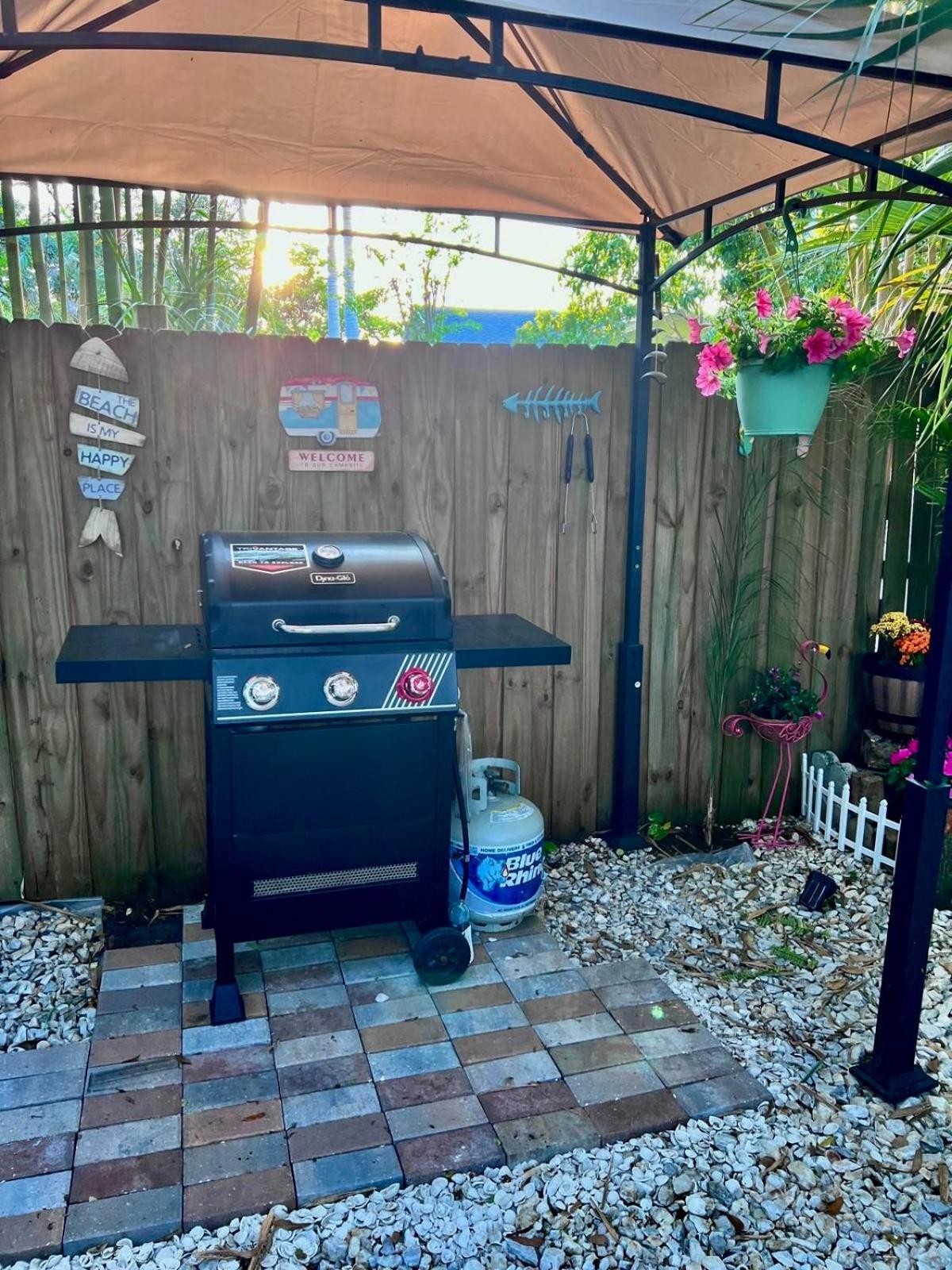 Rv Camper Paradise On The Wheels In Clearwater Beaches Largo Exterior photo